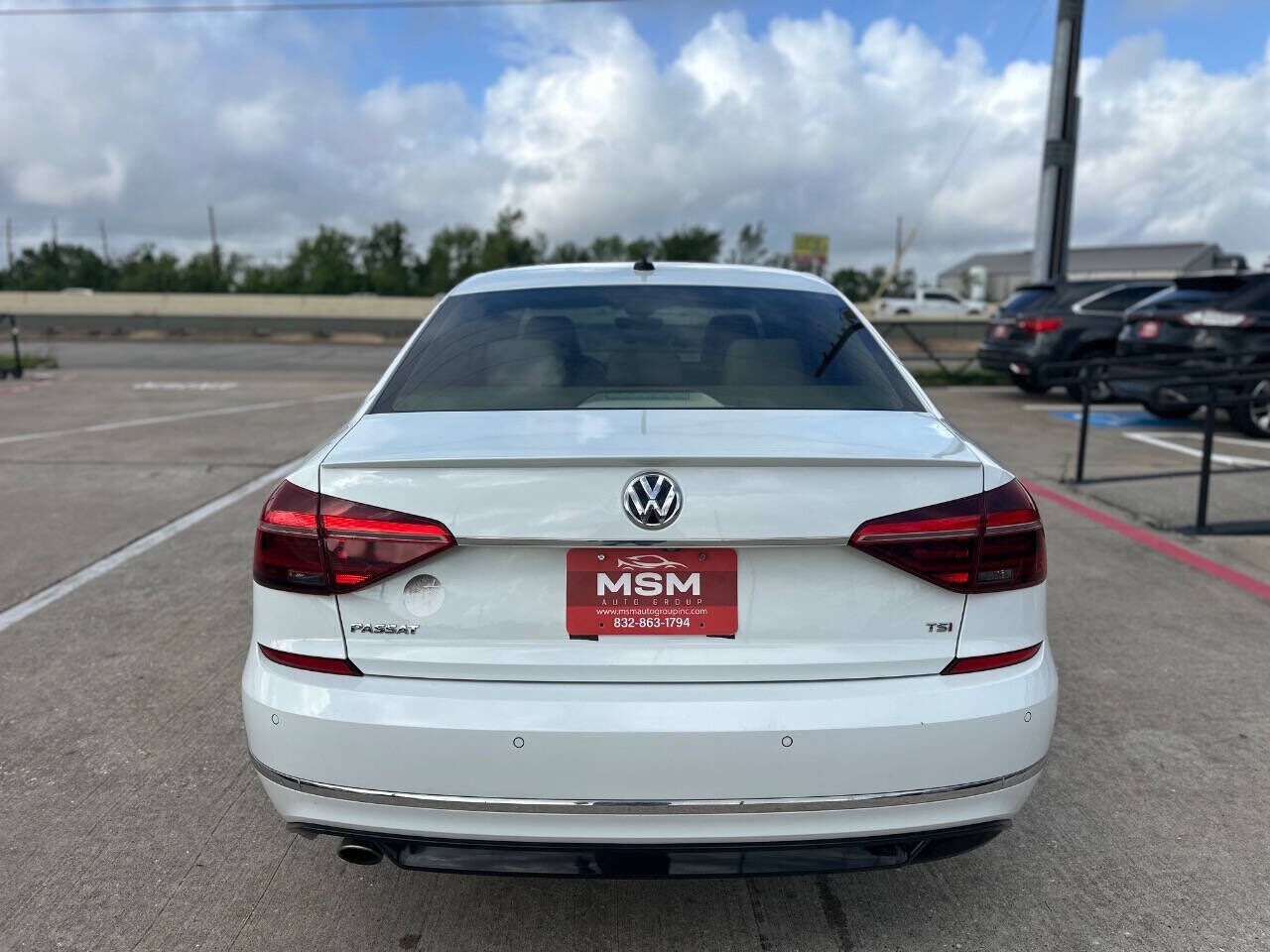 2019 VOLKSWAGEN Passat