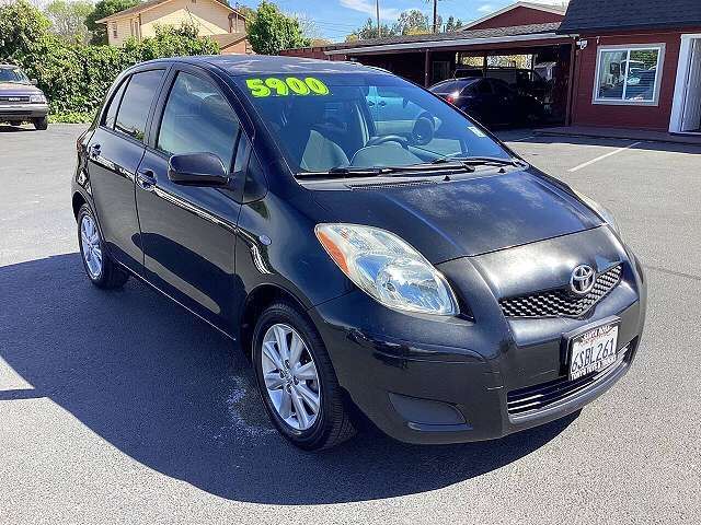 2011 TOYOTA Yaris