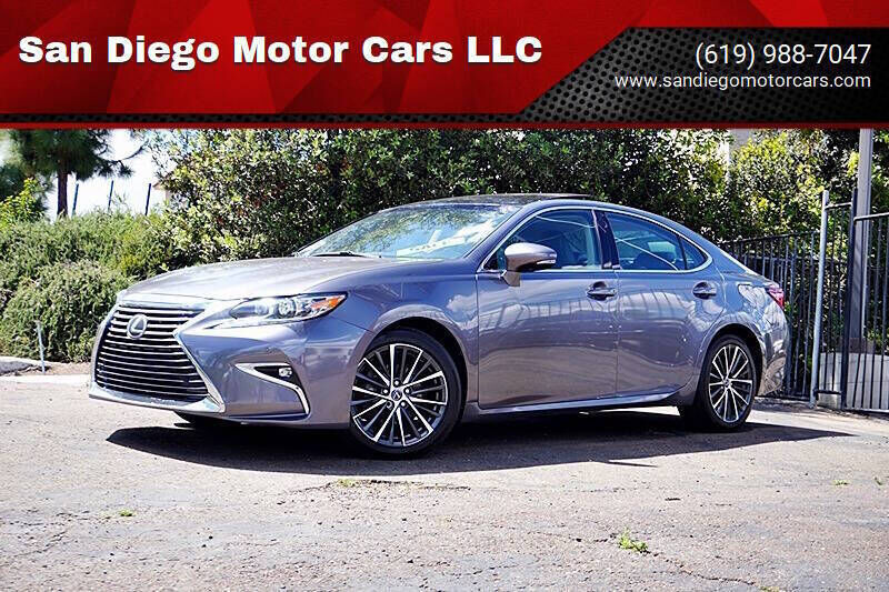 2017 LEXUS ES