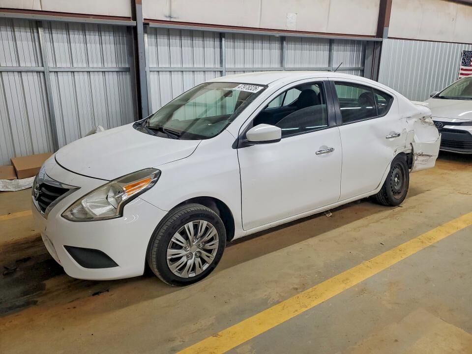 2018 NISSAN Versa