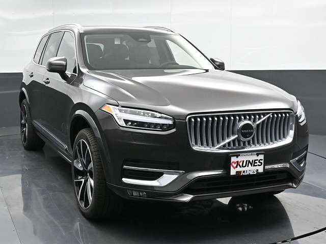 2025 VOLVO XC90