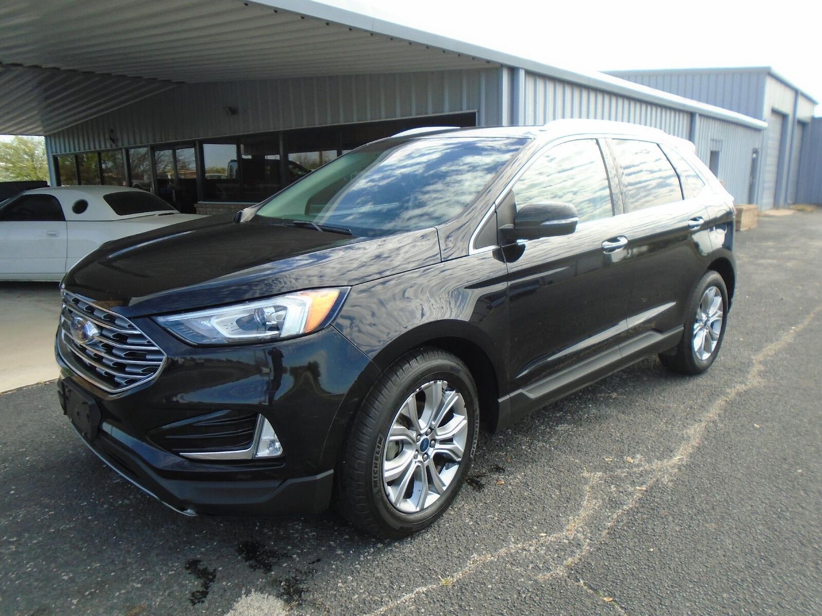 2019 FORD Edge