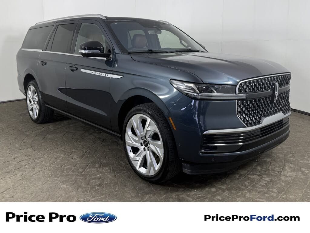 2025 LINCOLN Navigator L