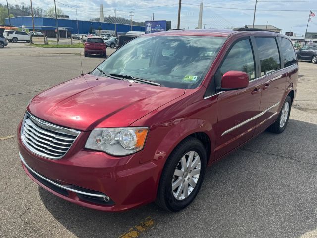 2016 CHRYSLER Town and Country