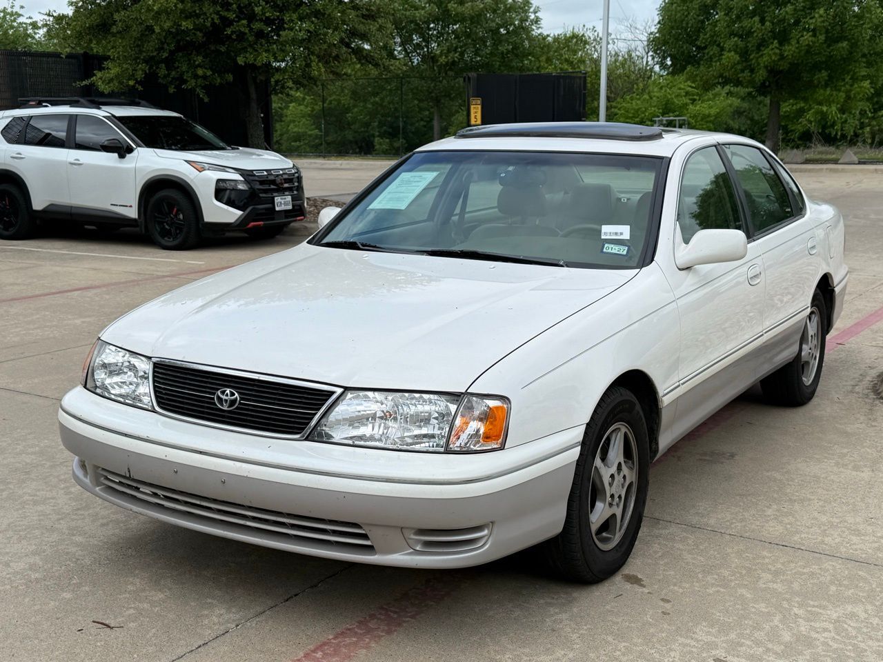 1999 TOYOTA Avalon