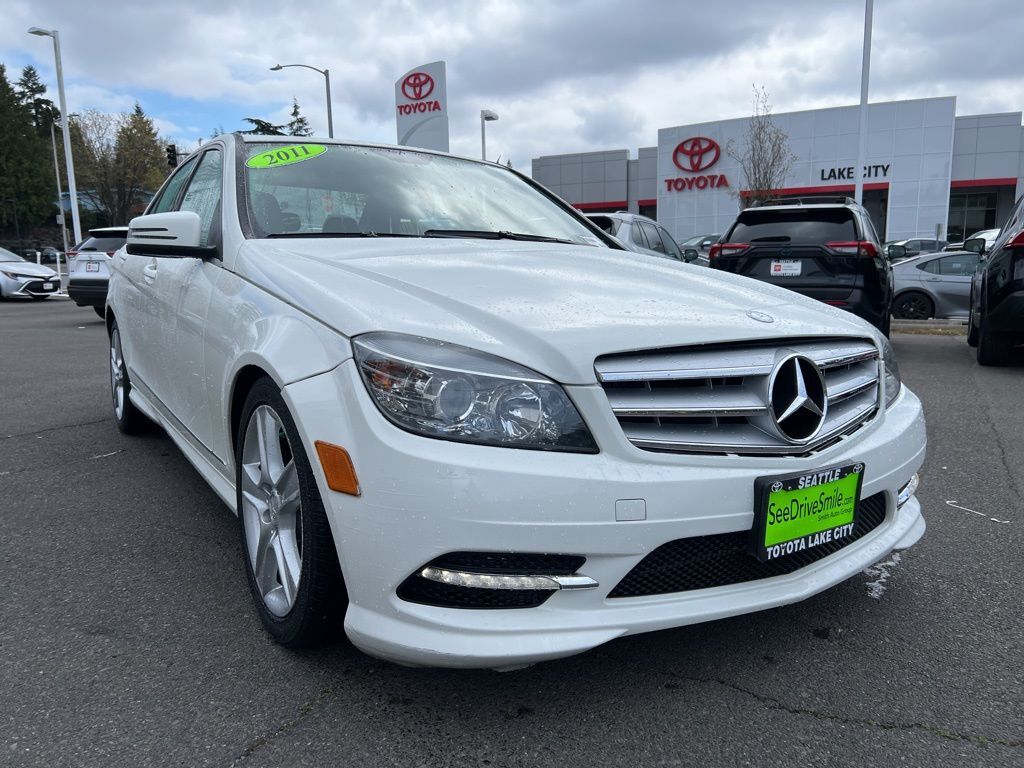 2011 MERCEDES-BENZ C-Class