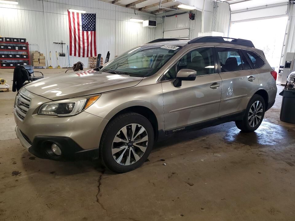 2015 SUBARU Outback