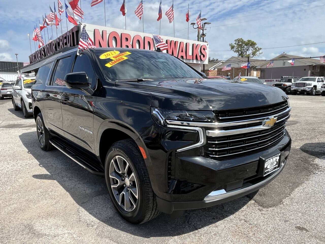 2023 CHEVROLET Suburban