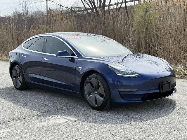 2019 TESLA Model 3