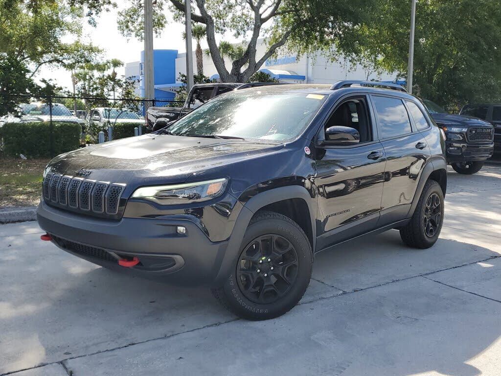 2022 JEEP Cherokee