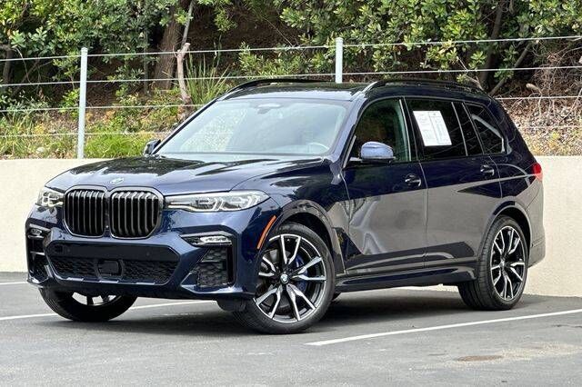 2022 BMW X7