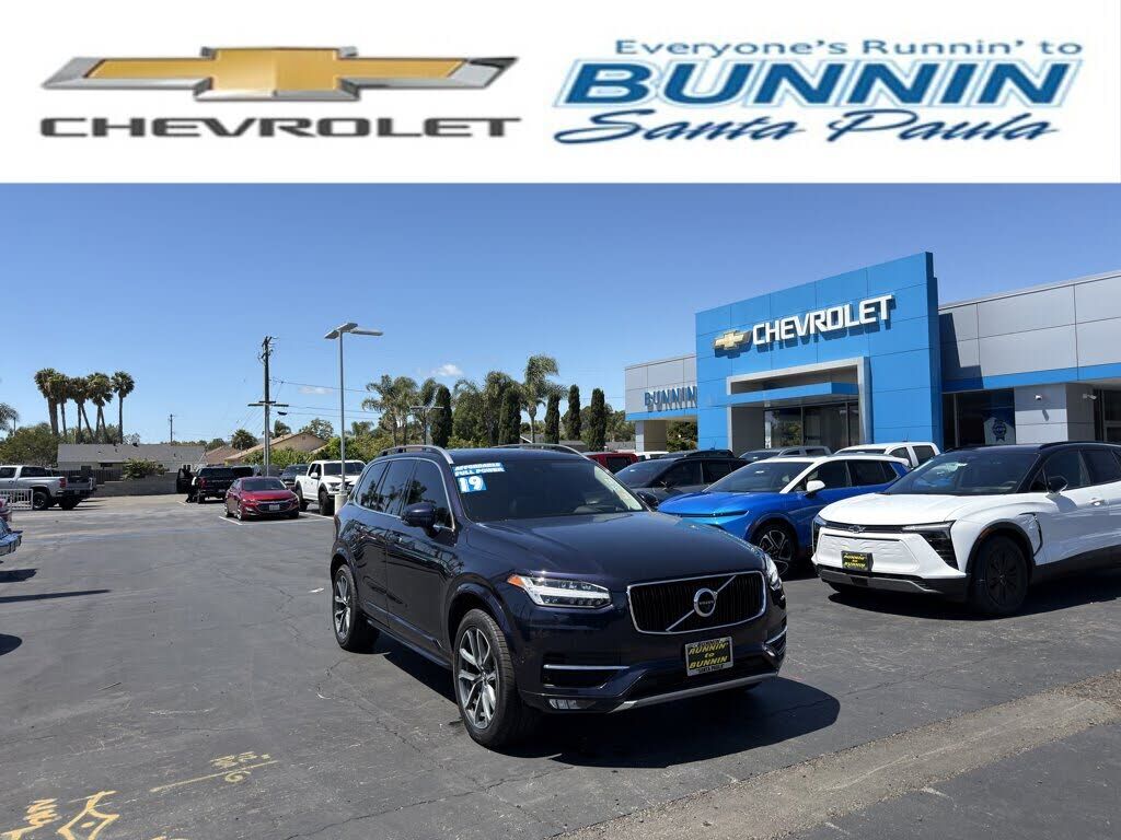 2019 VOLVO XC90