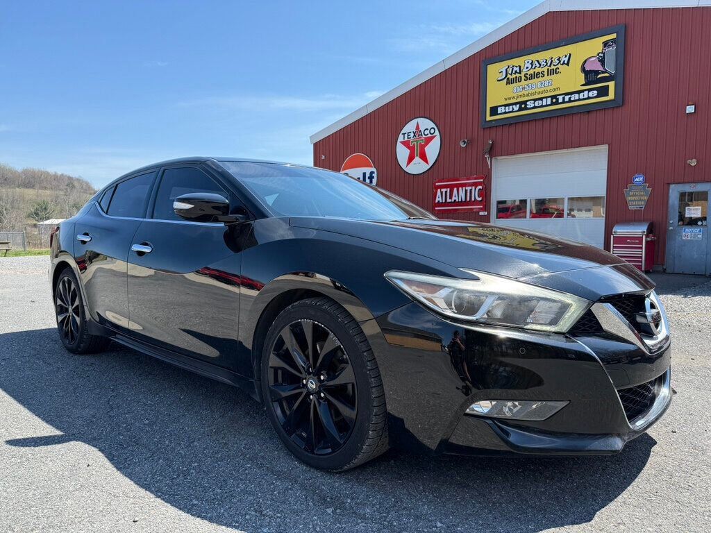 2017 NISSAN Maxima