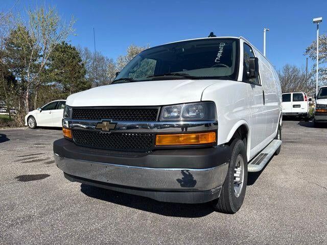 2024 CHEVROLET Express