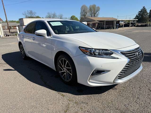 2017 LEXUS ES