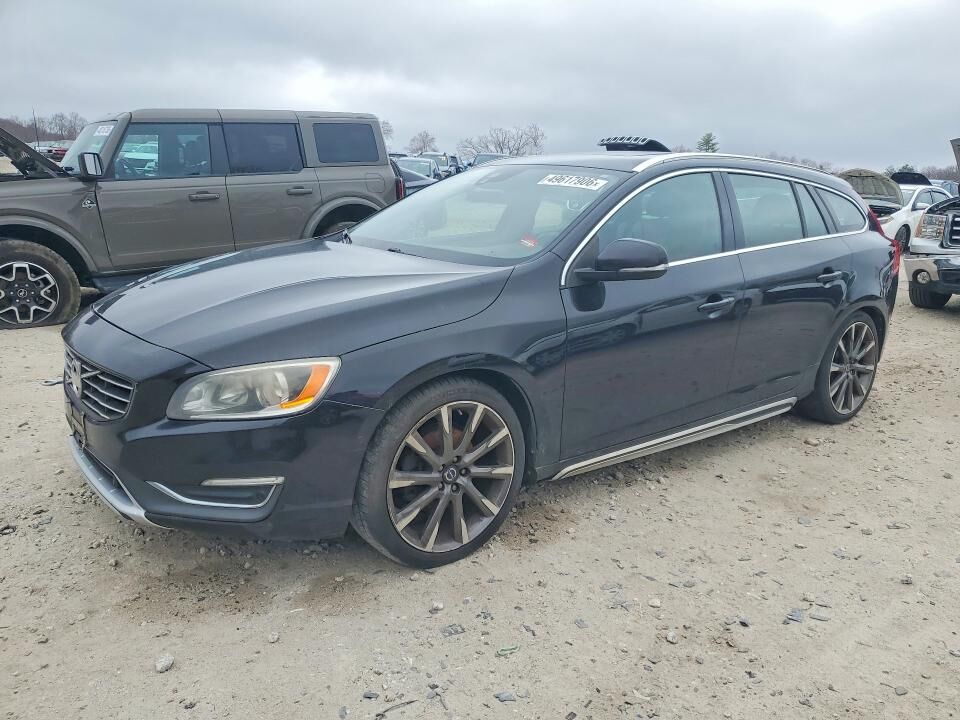 2015 VOLVO V60