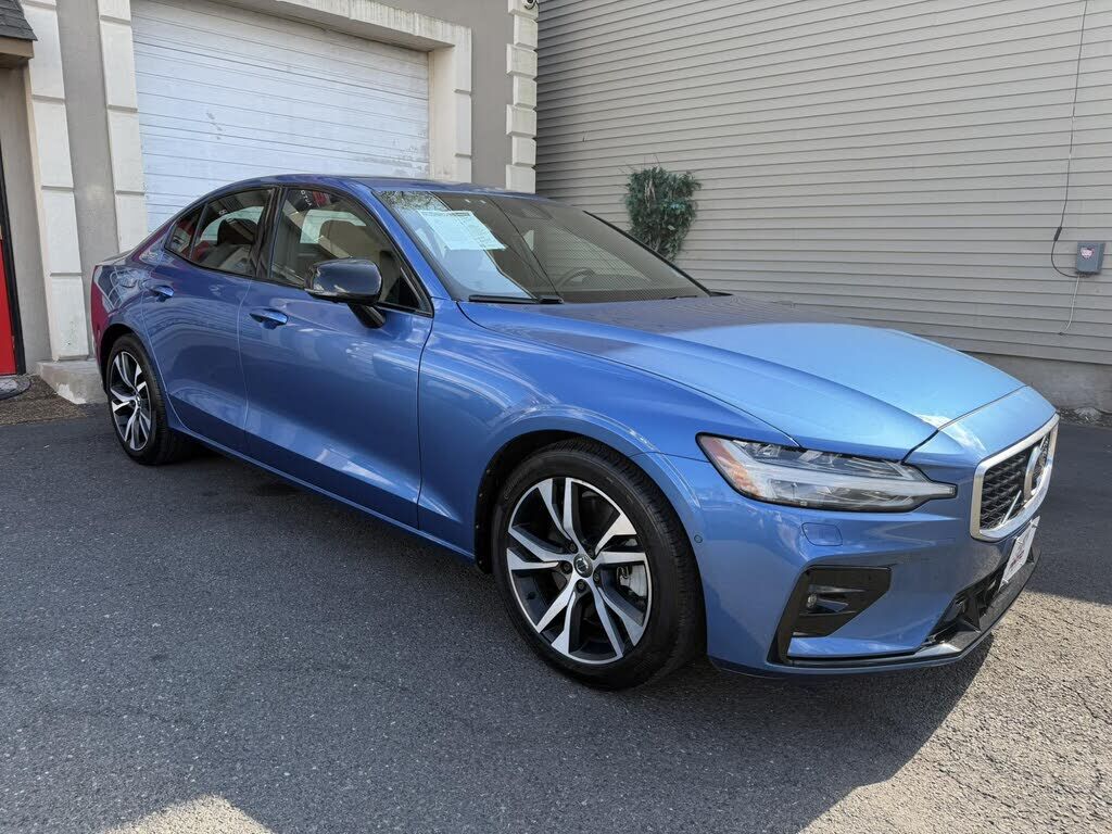 2020 VOLVO S60