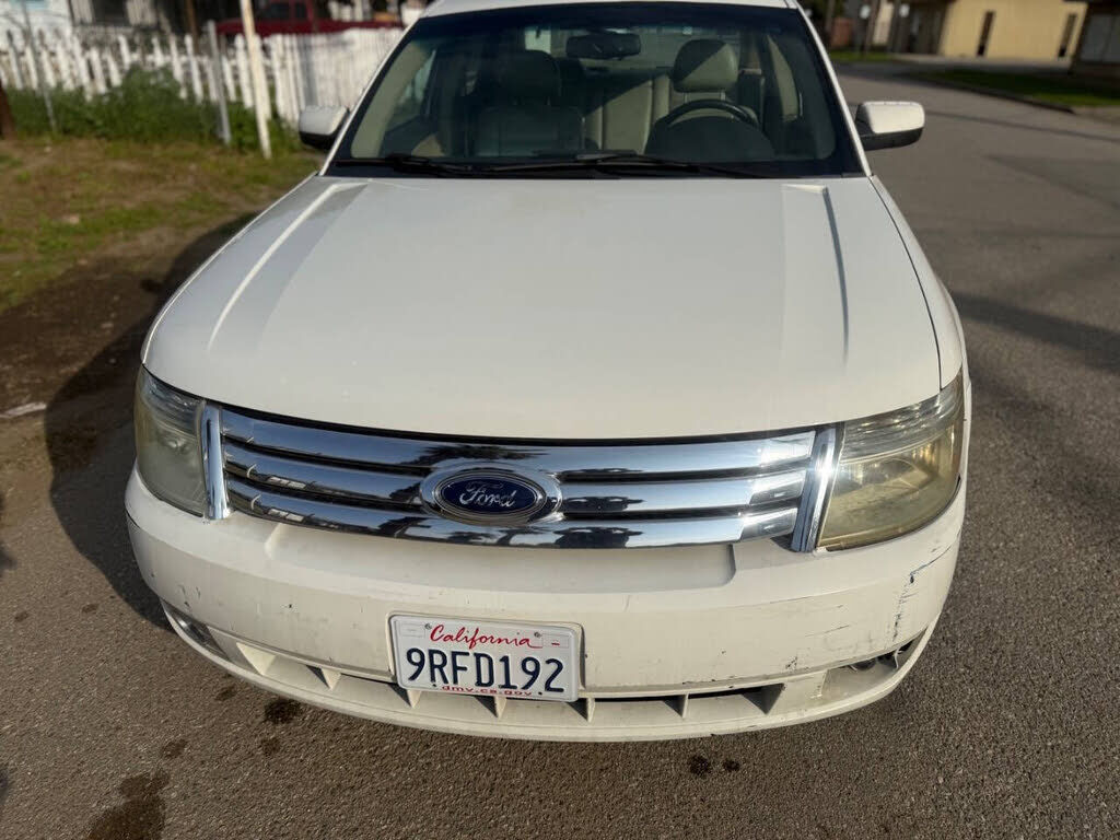 2009 FORD Taurus