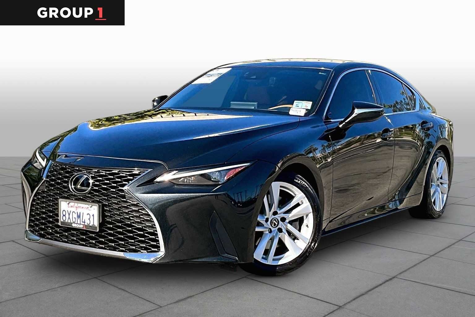 2021 LEXUS IS