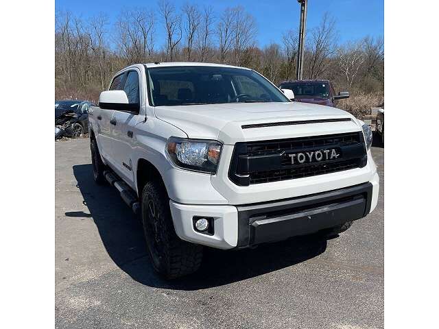 2017 TOYOTA Tundra
