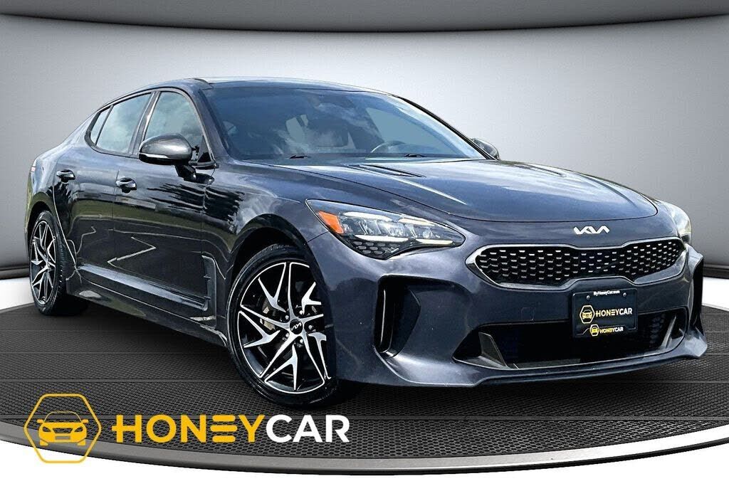2022 KIA Stinger