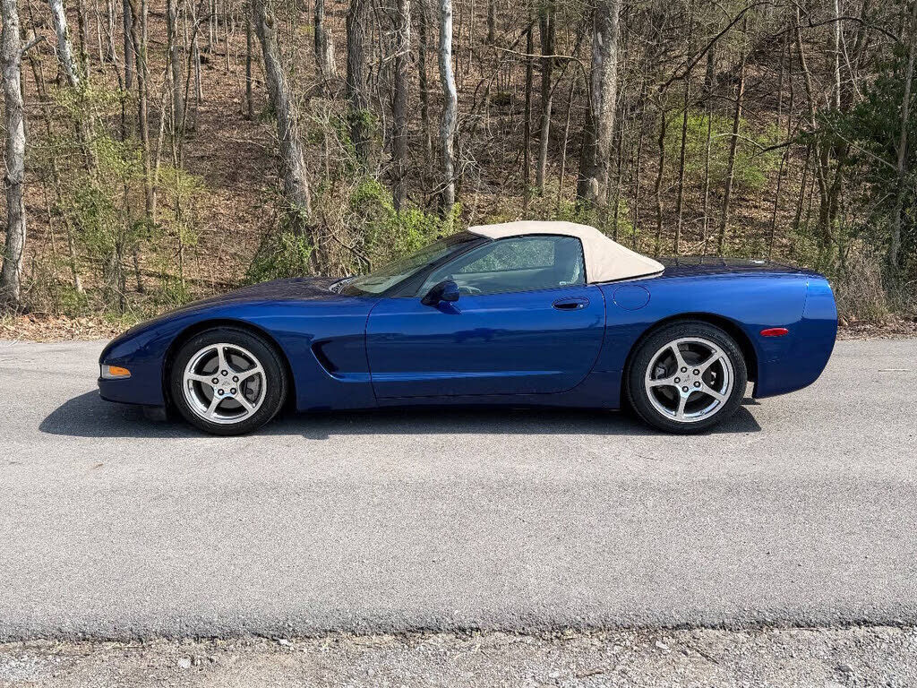 2004 CHEVROLET Corvette