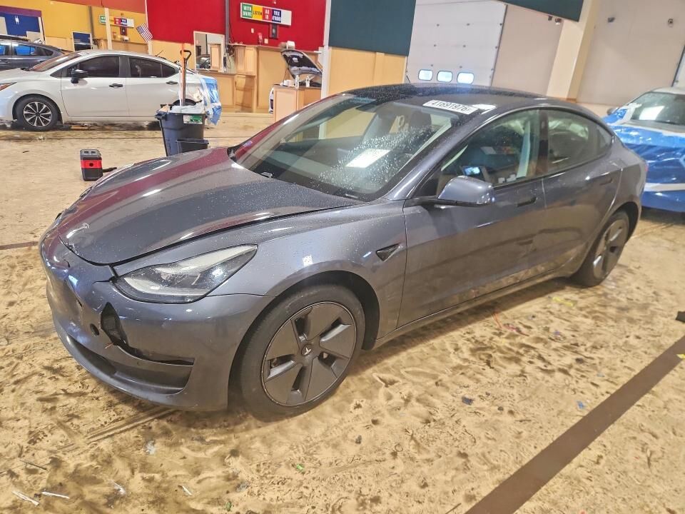 2021 TESLA Model 3