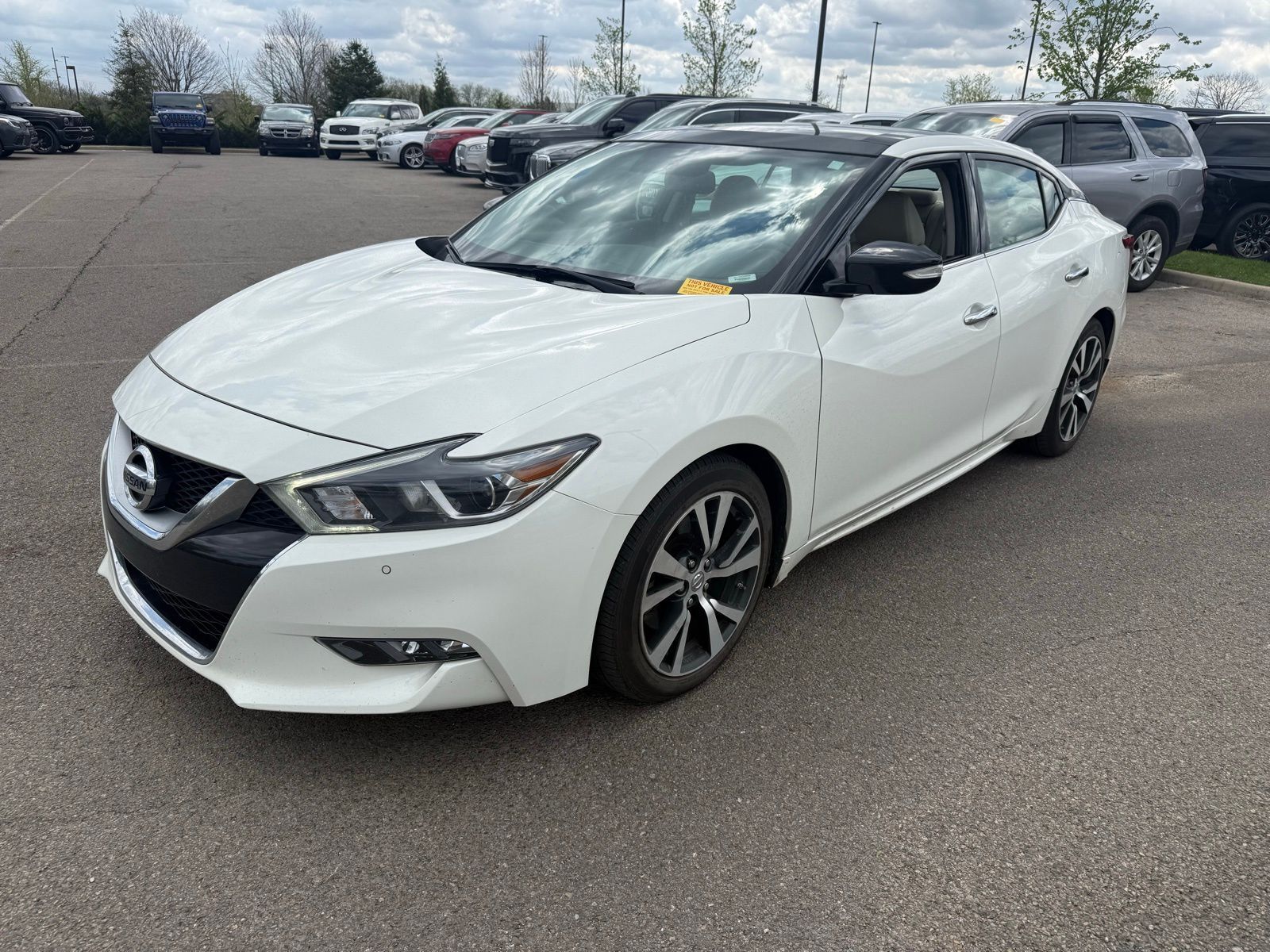 2017 NISSAN Maxima