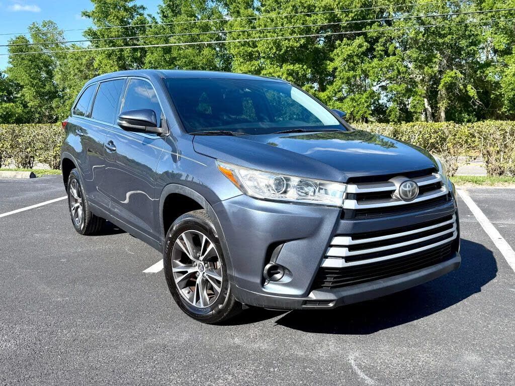 2019 TOYOTA Highlander