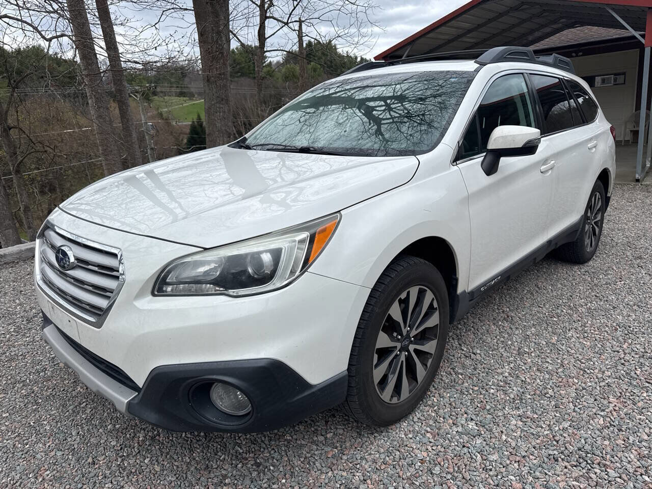 2016 SUBARU Outback