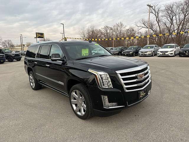 2017 CADILLAC Escalade ESV