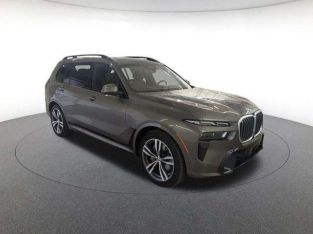2025 BMW X7
