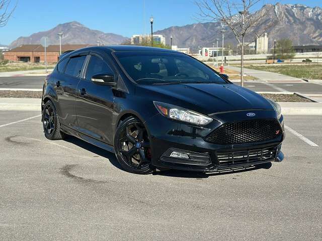 2017 FORD Focus