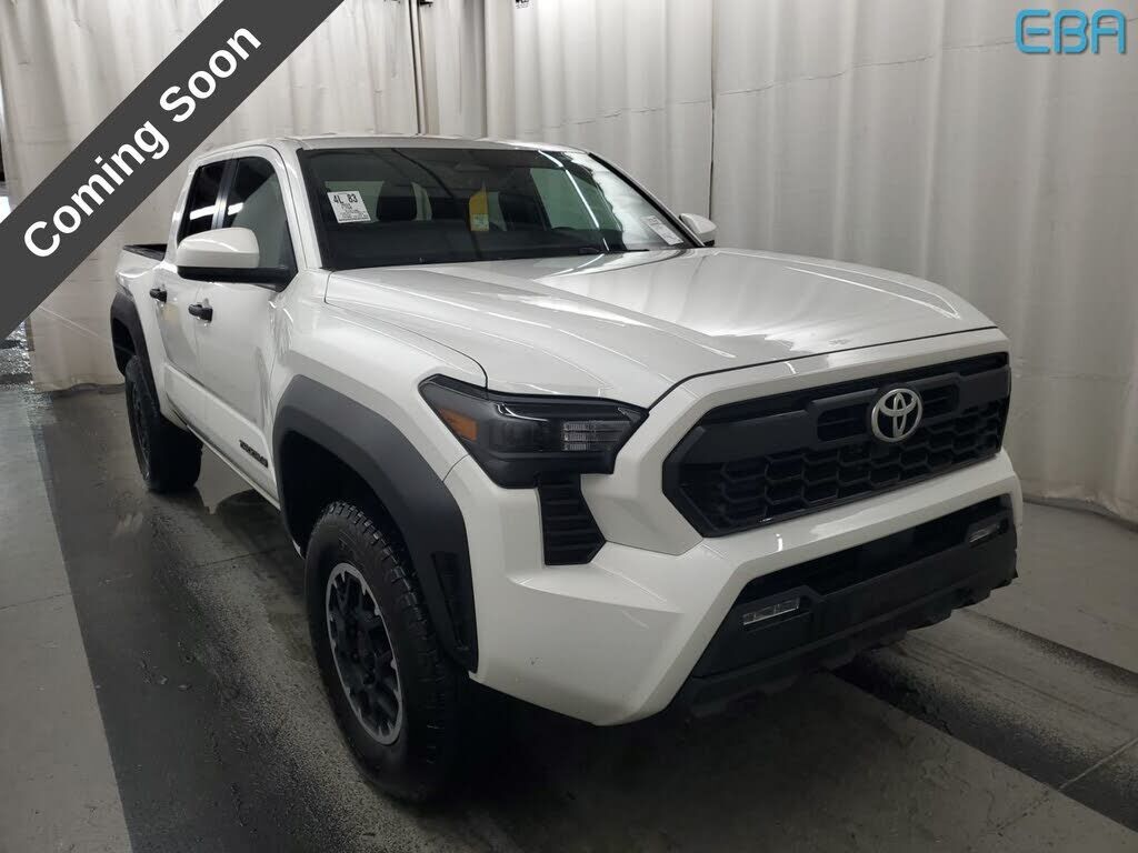2024 TOYOTA Tacoma