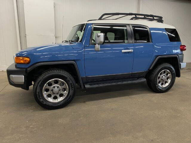 2012 TOYOTA FJ Cruiser
