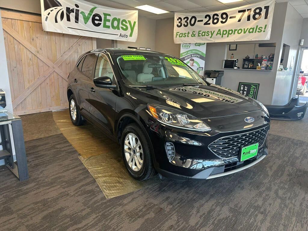 2021 FORD Escape