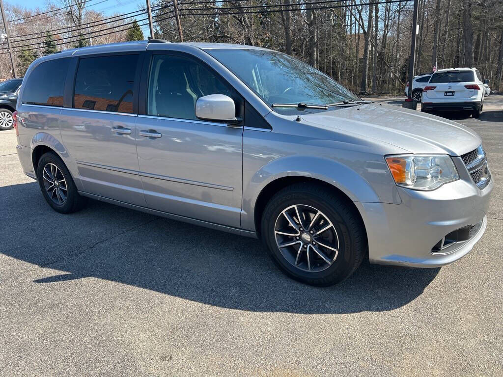 2017 DODGE Grand Caravan