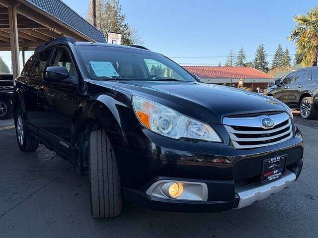 2012 SUBARU Outback