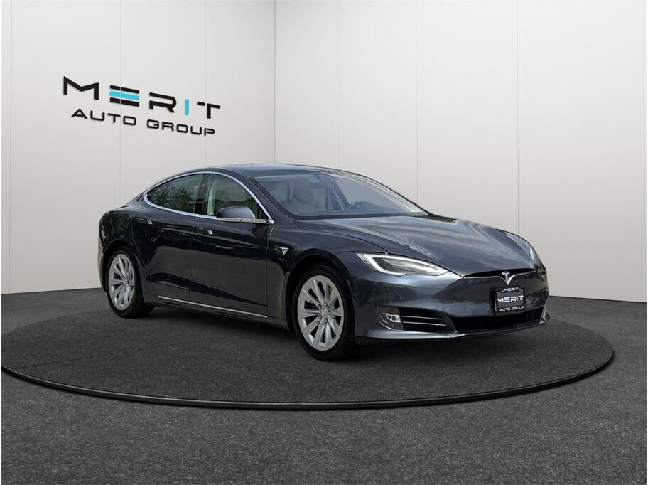 2018 TESLA Model S