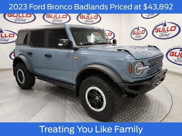 2023 FORD Bronco