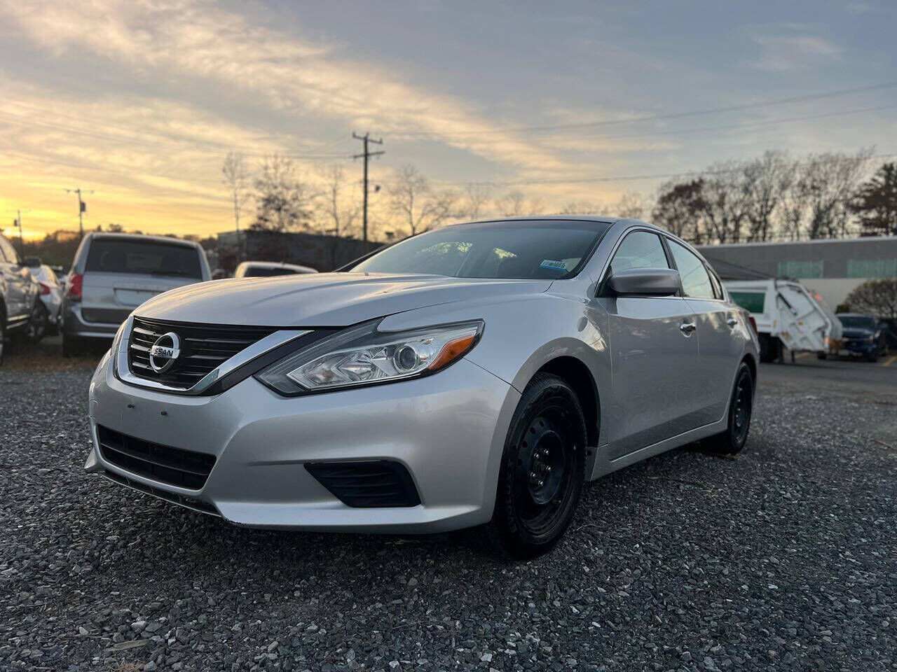 2017 NISSAN Altima