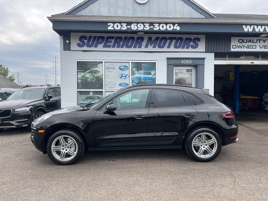 2015 PORSCHE Macan