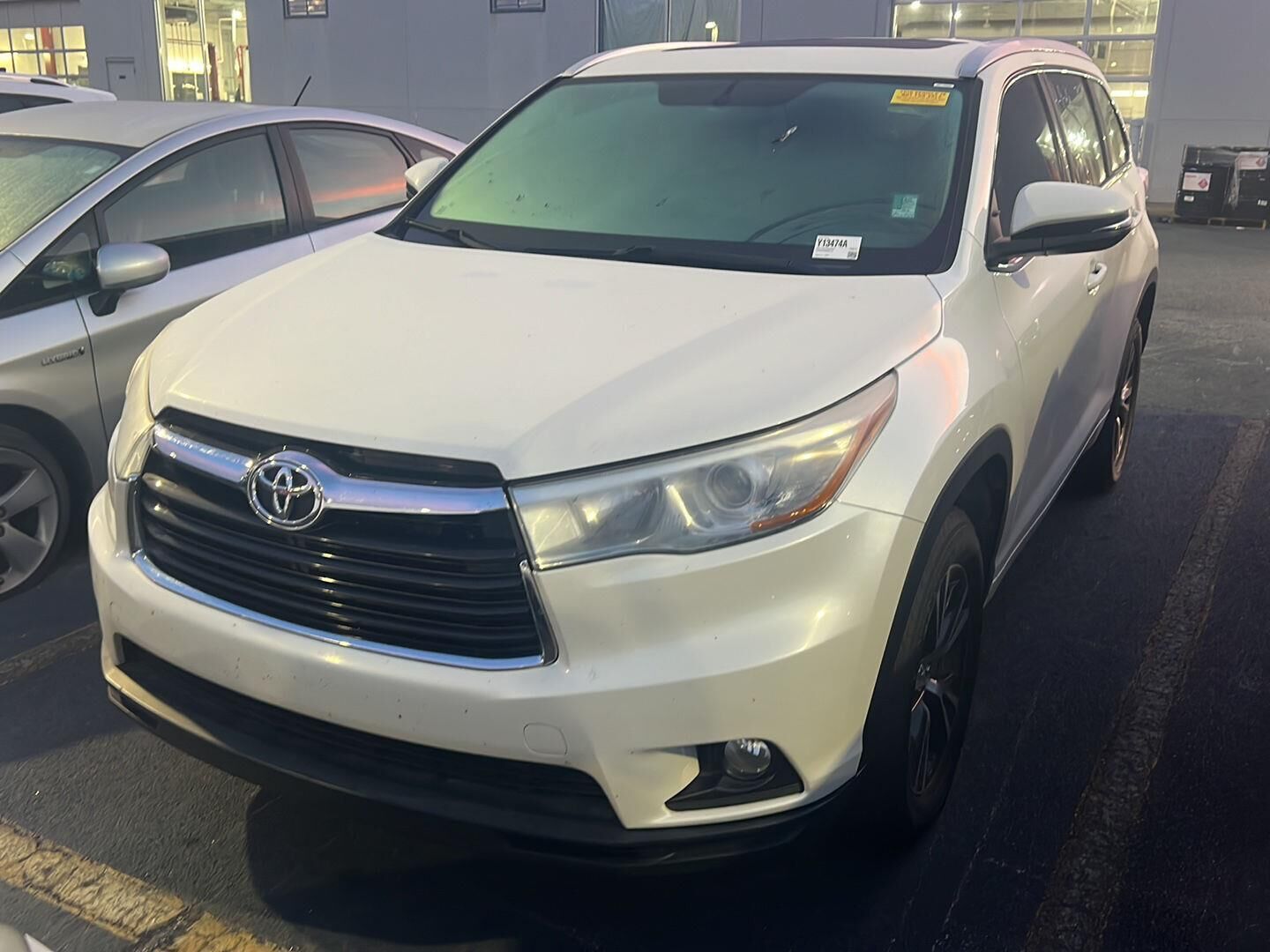 2016 TOYOTA Highlander