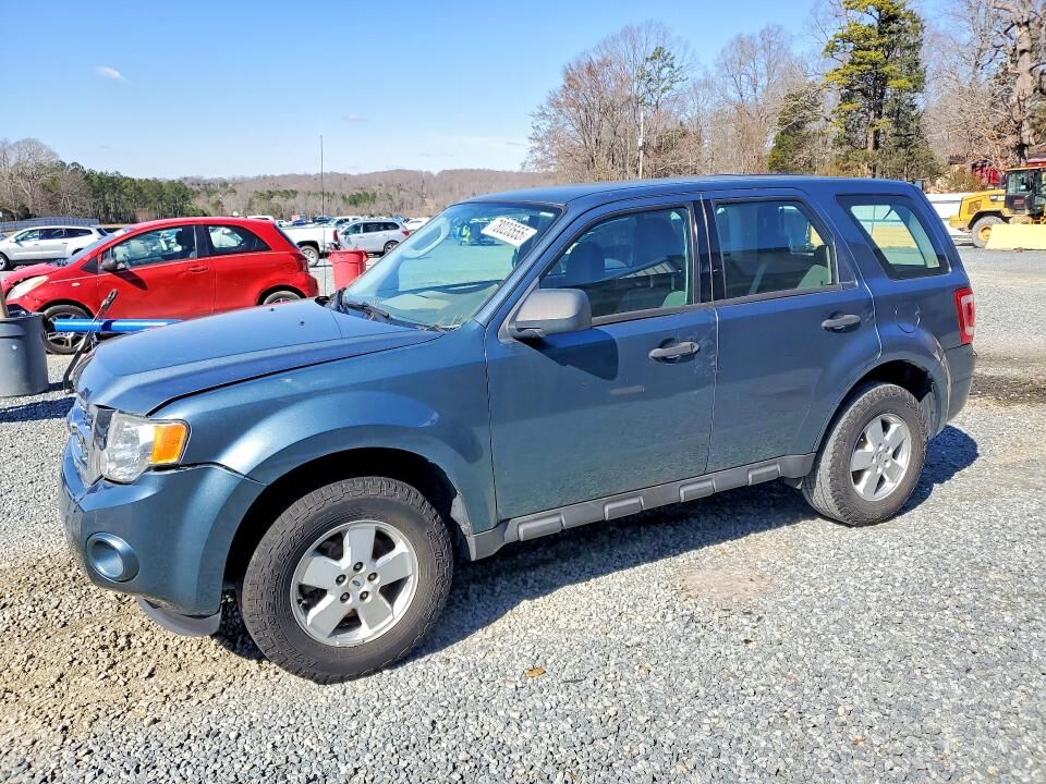 2010 FORD Escape