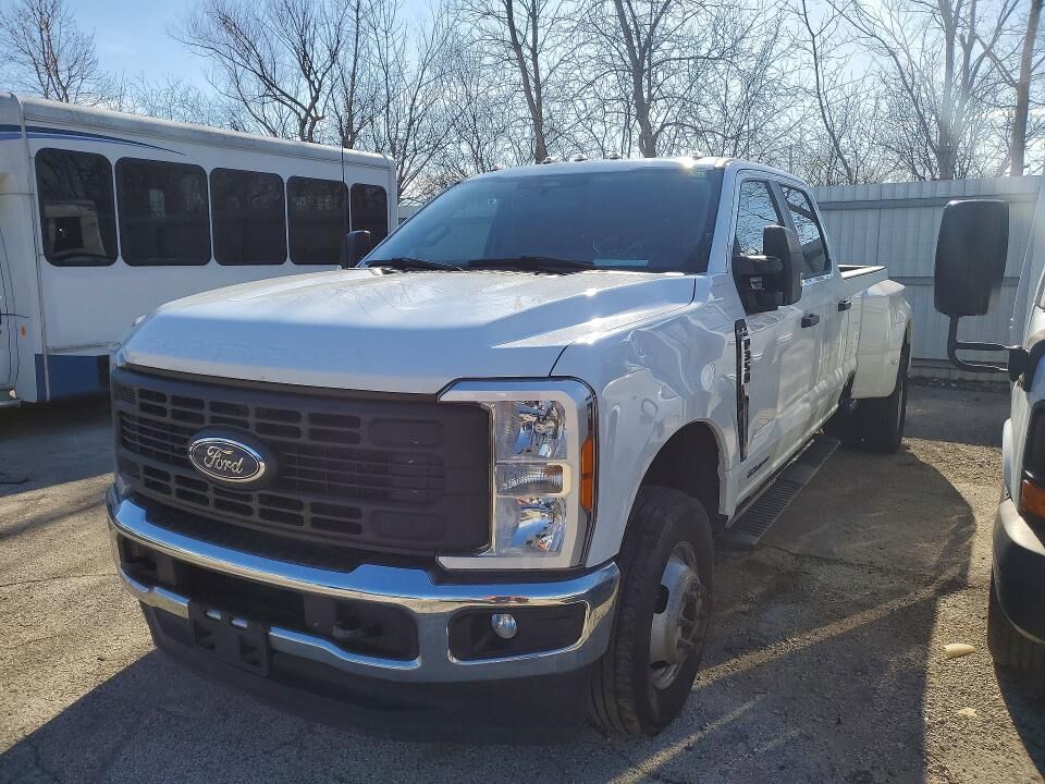 2023 FORD F-350