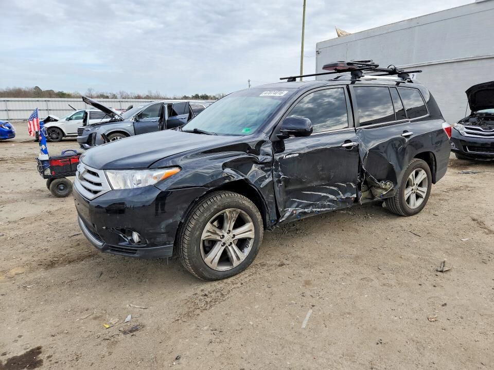2011 TOYOTA Highlander