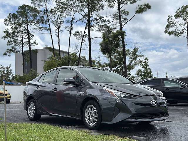 2016 TOYOTA PRIUS