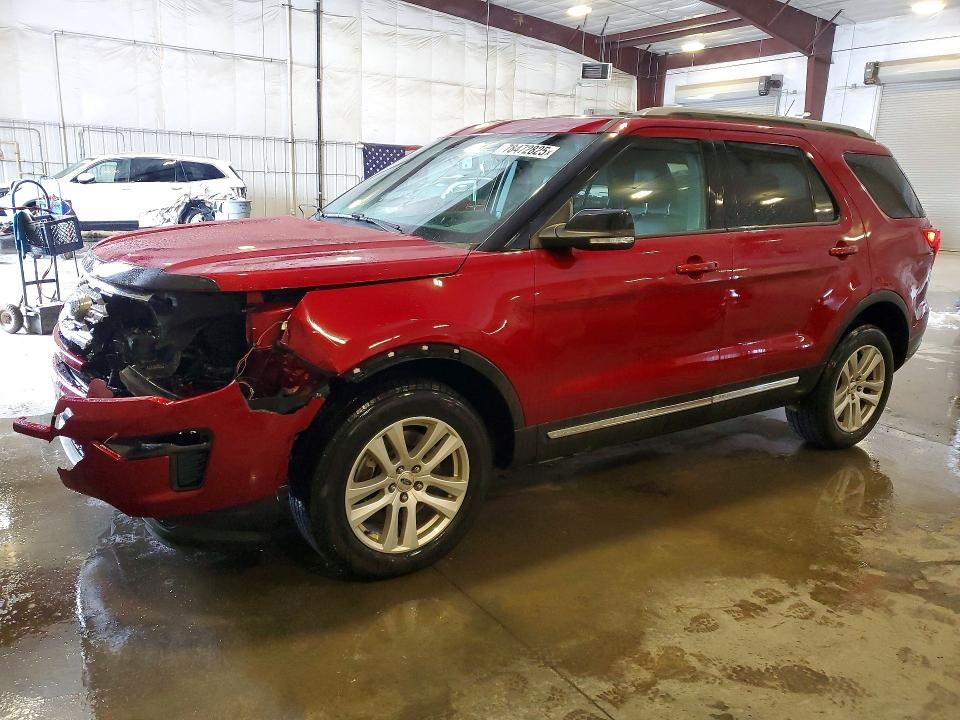 2018 FORD Explorer