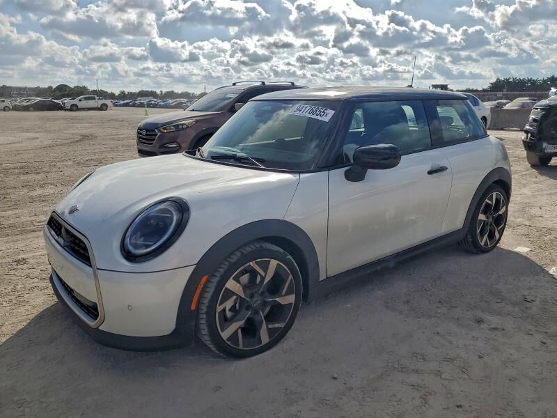 2025 MINI Hardtop