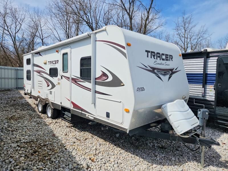 2011 FOREST RIVER Tracer